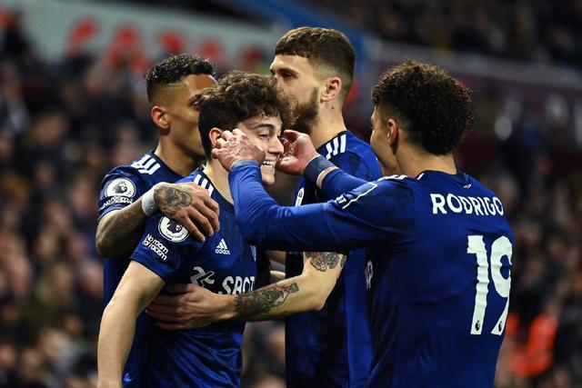 [NBA]哈登手感火热 外线三分手起刀落