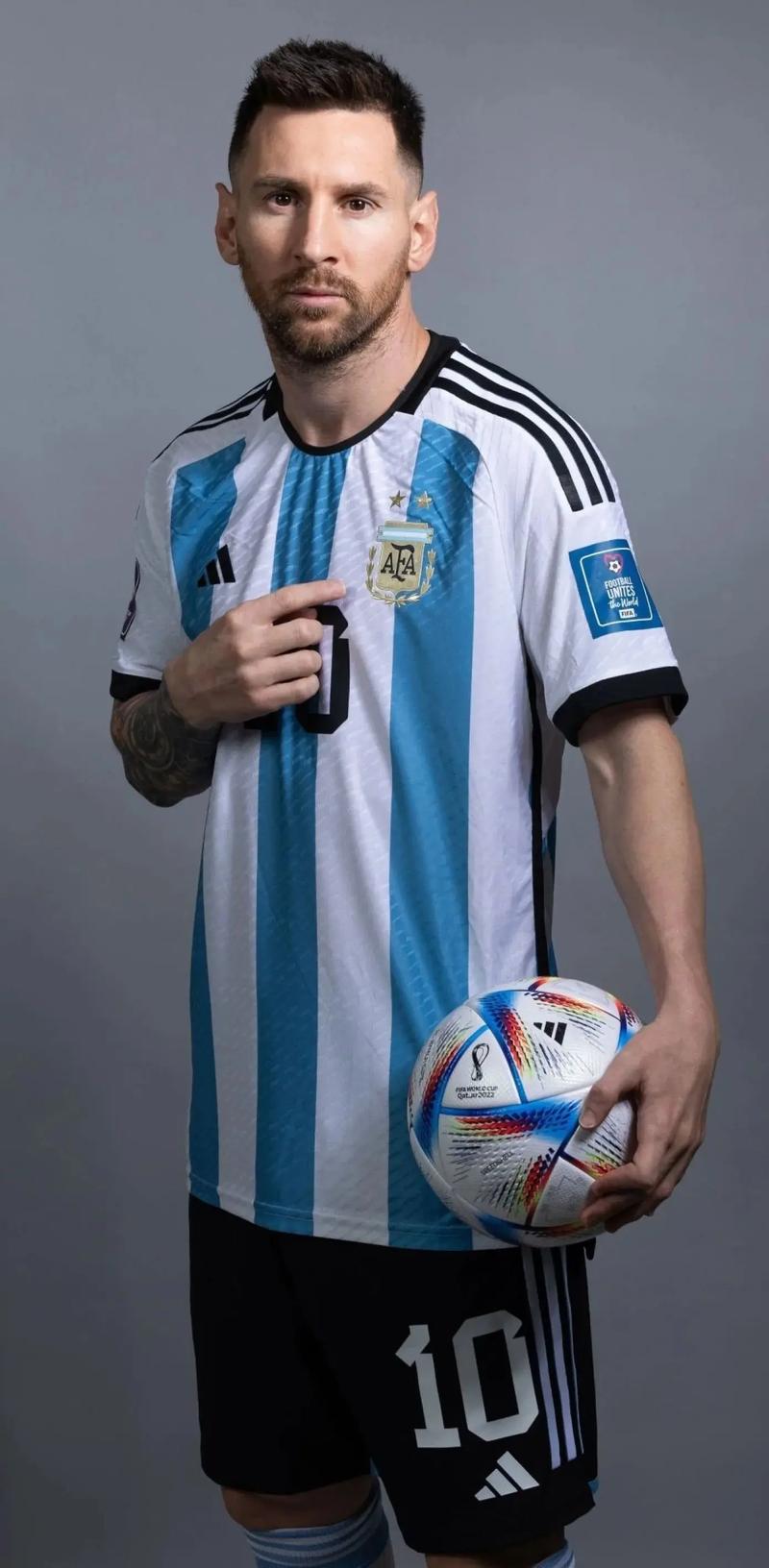 哪来的萌新敢和大佬掰手腕？率土之滨这位00后盟主可太有实力了！