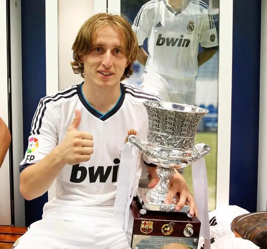 雷霆队爆冷负于黄蜂队，1个24场连胜和1个45场连胜纪录终结