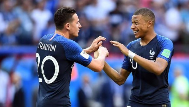 中超：广州队逆转战胜天津队